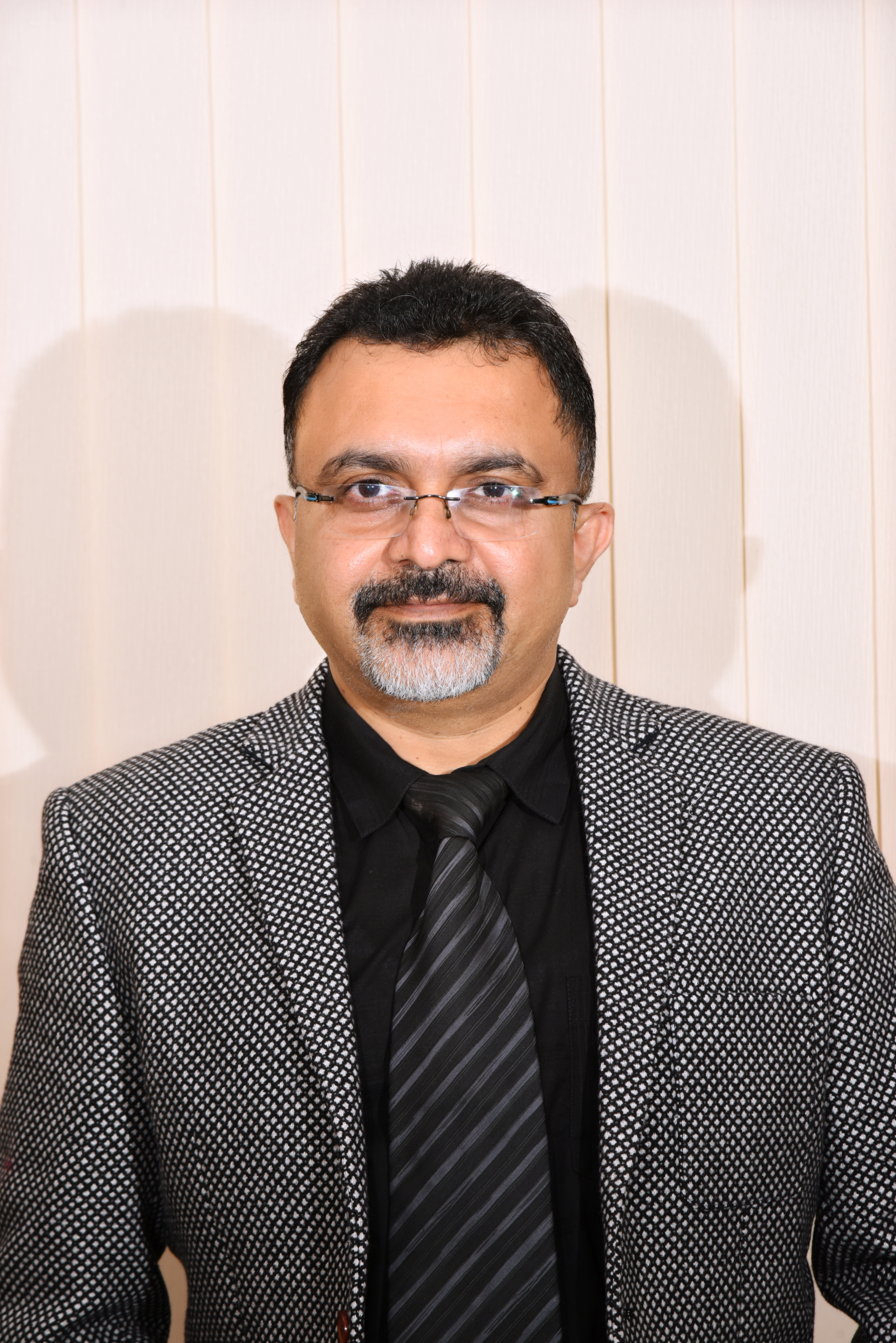Dr. Praveen Singh